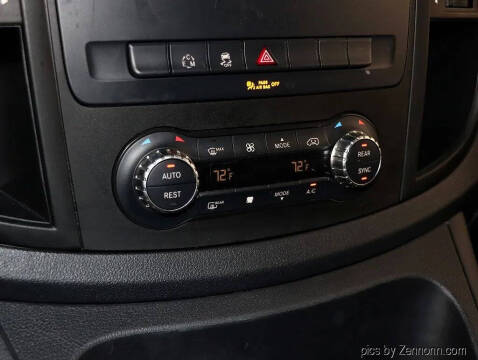 2016 Mercedes-Benz Metris Passenger