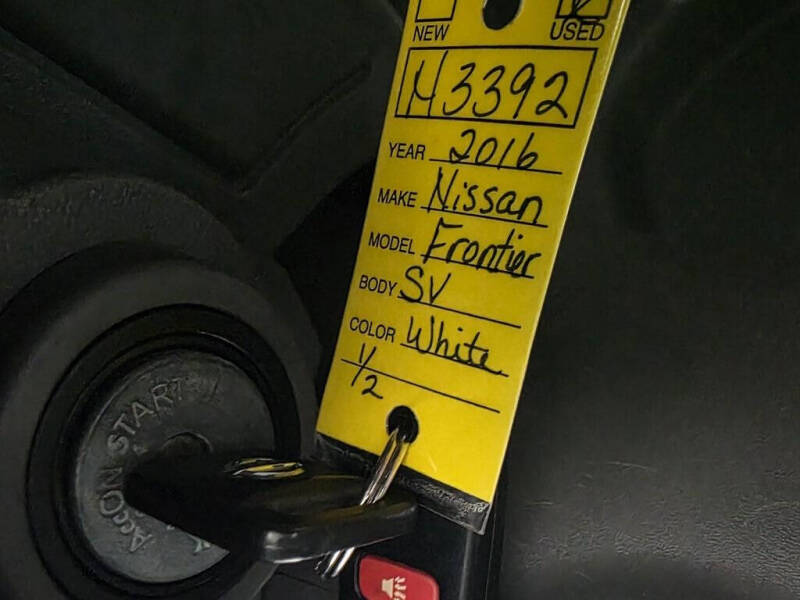 2016 Nissan Frontier SV