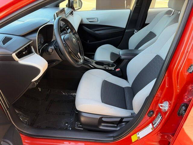 2026 Toyota Corolla Hatchback SE