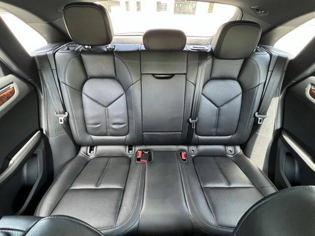 PorscheMacan24