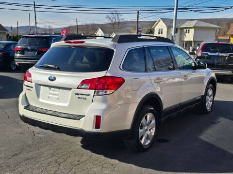 2011 Subaru Outback 2.5i Premium