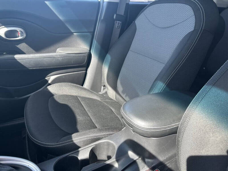 2019 Kia Soul +