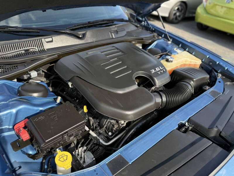 2021 Dodge Challenger SXT
