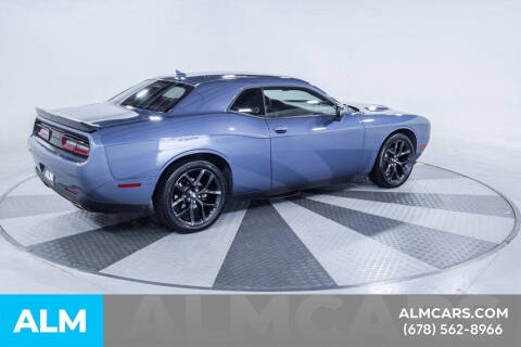 2021 Dodge Challenger SXT