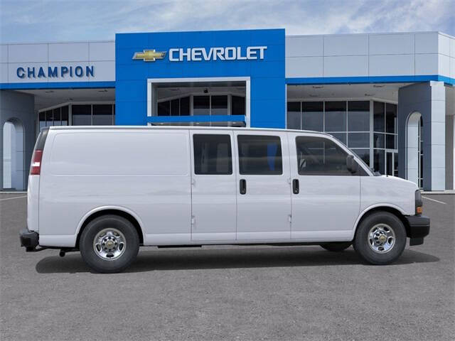 2025 Chevrolet Express 2500