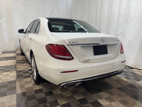 2017 Mercedes-Benz E-Class E 300 4MATIC