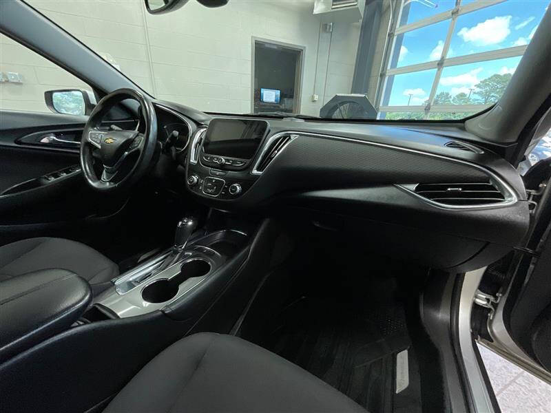 2017 Chevrolet Malibu LT