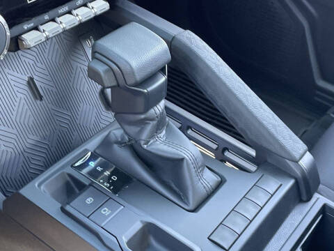 2025 Toyota Tacoma SR