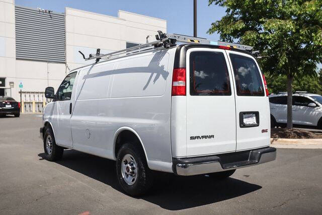 2022 GMC Savana 2500