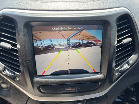 2018 Jeep Cherokee Latitude Plus