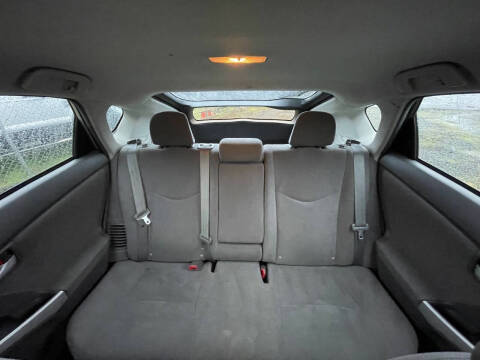 2010 Toyota Prius III