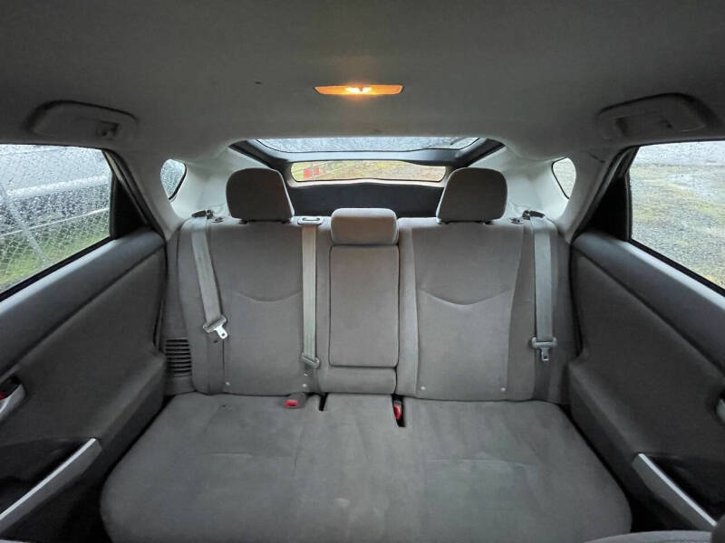 2010 Toyota Prius III