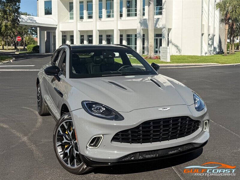 2021 Aston Martin DBX