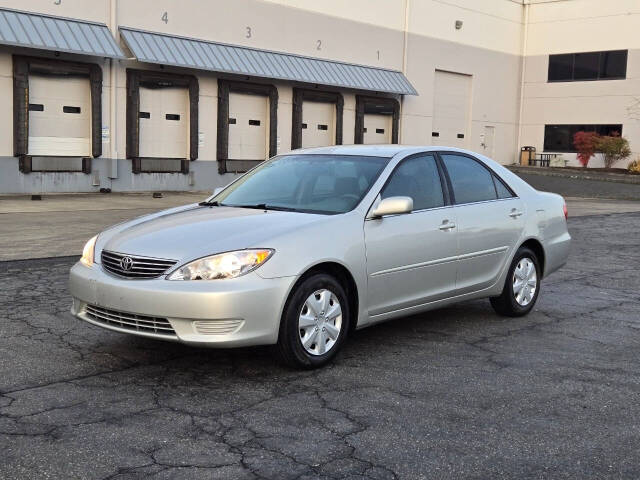 2005 Toyota Camry for sale at Alpha Auto Sales in Auburn, WA