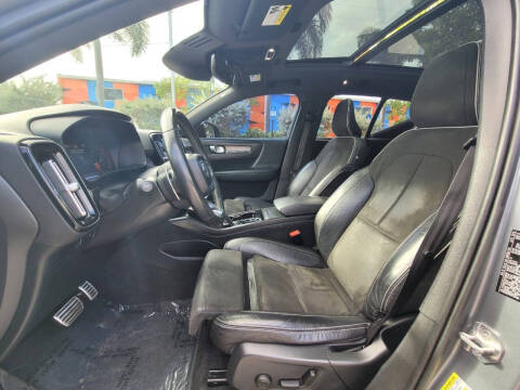 2019 Volvo XC40 T5 R-Design