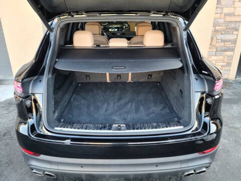 2023 Porsche Cayenne S