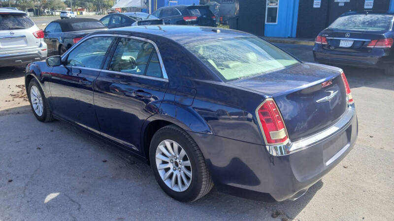 2013 Chrysler 300