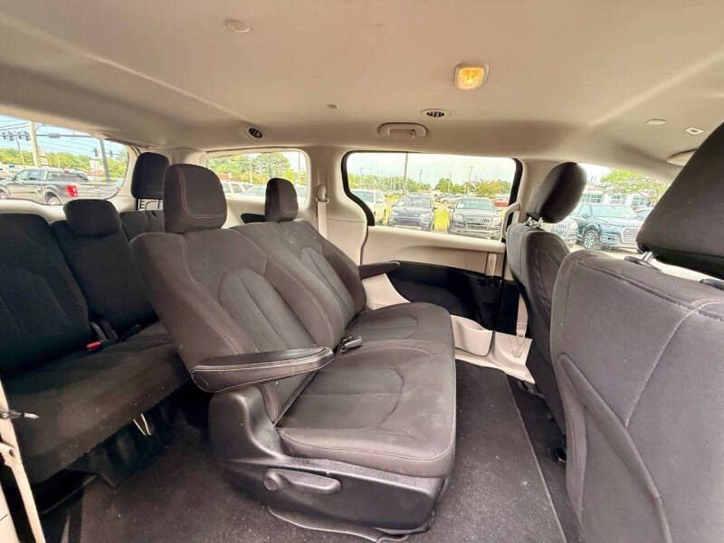 2019 Chrysler Pacifica L
