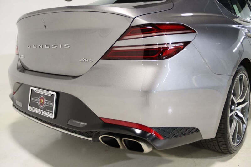 2023 Genesis G70