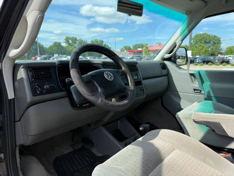 2003 Volkswagen EuroVan GLS