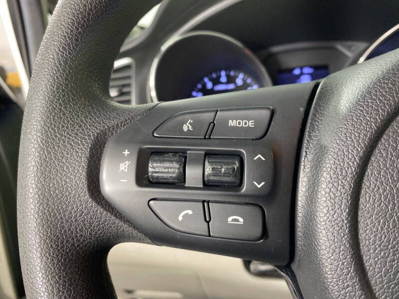 2019 Kia Sedona LX