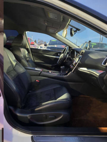 2016 Nissan Maxima 3.5 SR