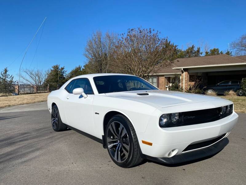 2014 Dodge Challenger for sale at Sevierville Autobrokers LLC in Sevierville TN
