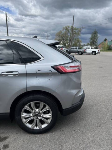 2024 Ford Edge Titanium