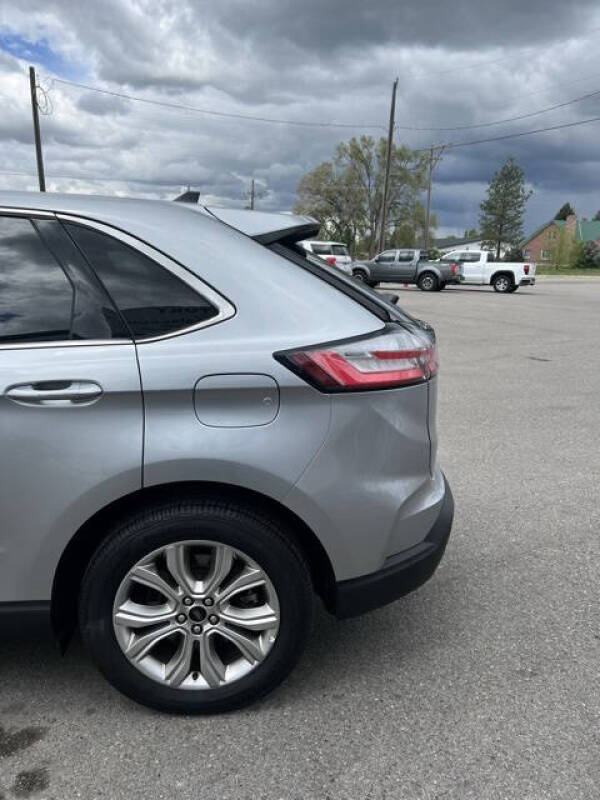 2024 Ford Edge Titanium