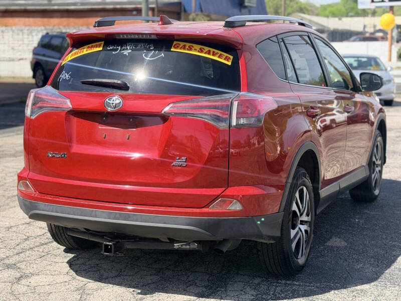 2017 Toyota RAV4 LE