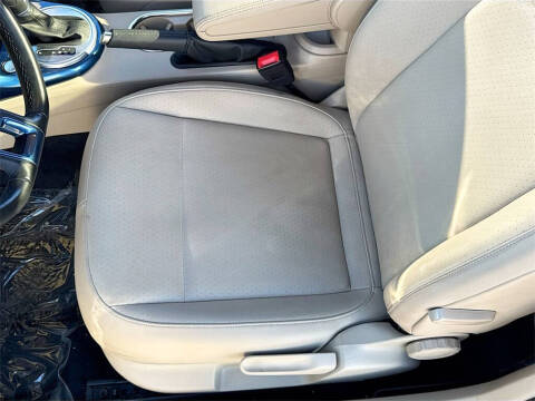 2019 Volkswagen Beetle 2.0T SE