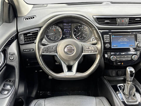 2017 Nissan Rogue Sport SL