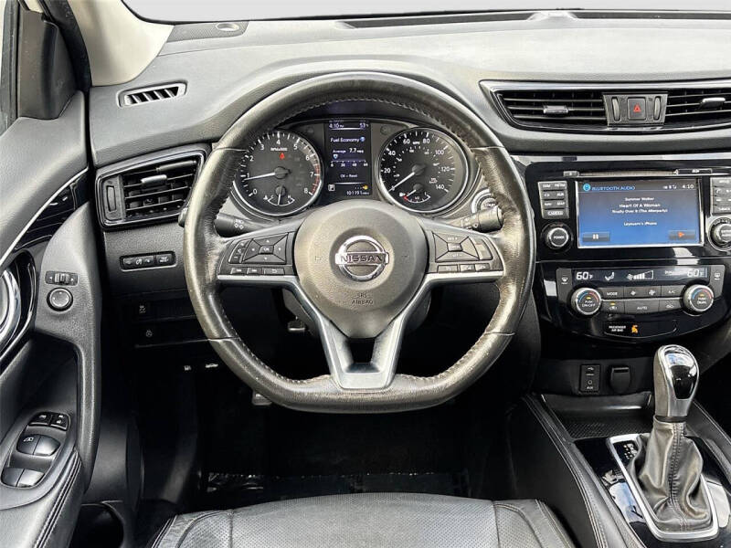 2017 Nissan Rogue Sport SL