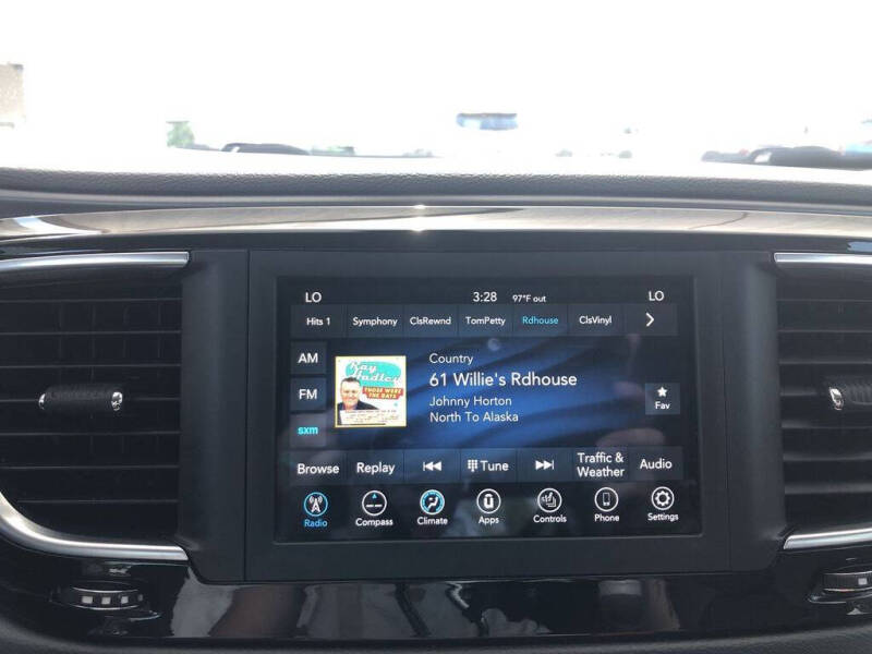 2020 Chrysler Pacifica Touring L