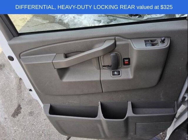 2024 Chevrolet Express LT 3500