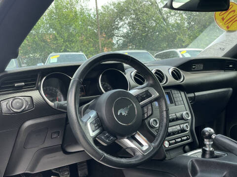 2020 Ford Mustang EcoBoost