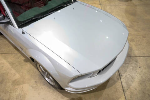 2005 Ford Mustang GT Premium