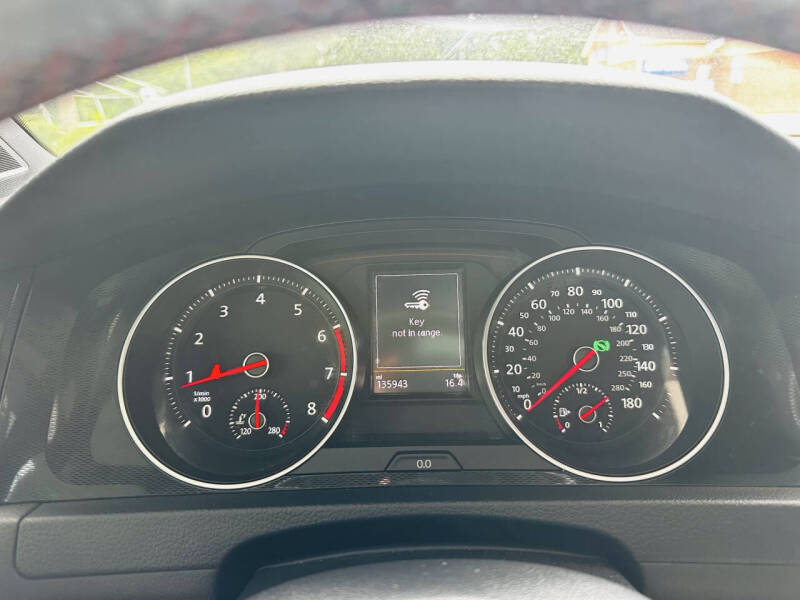 2016 Volkswagen Golf GTI SE