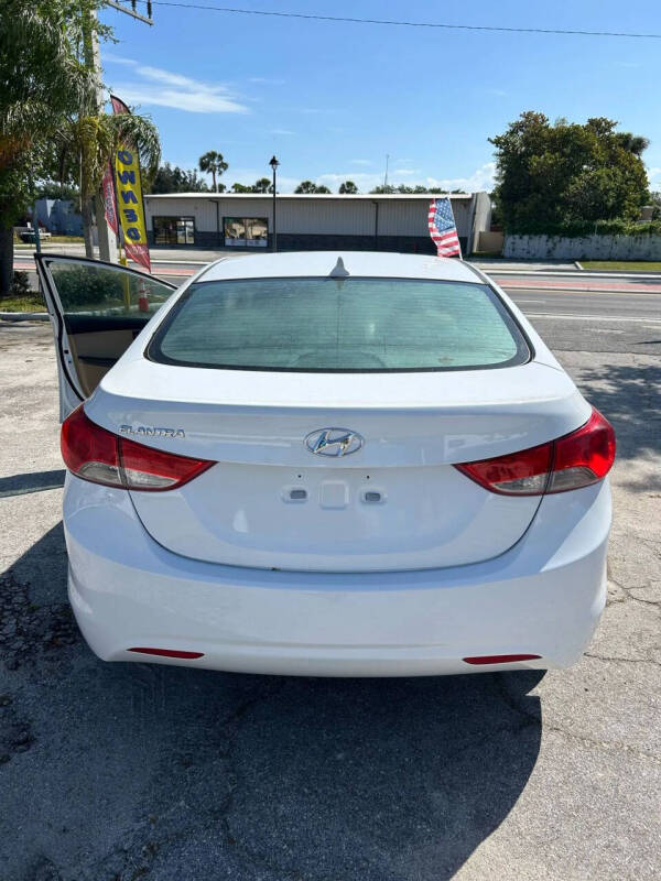 2011 Hyundai Elantra