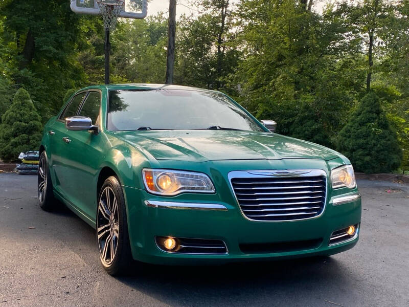 2012 Chrysler 300 Limited photo 2