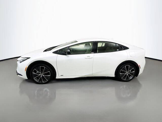 2024 Toyota Prius XLE