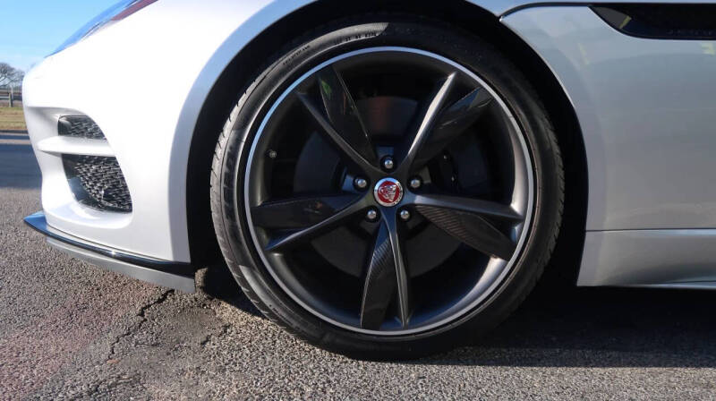 2020 Jaguar F-TYPE R