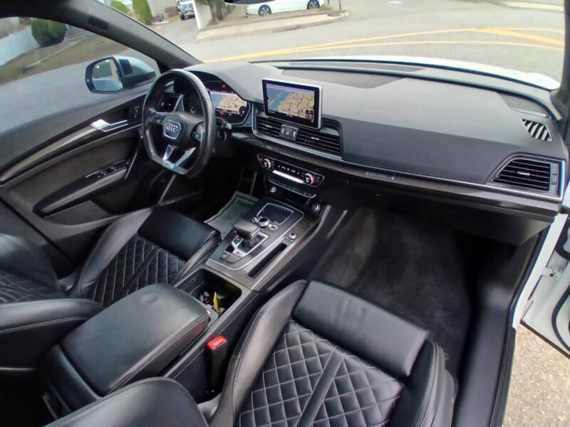 2018 Audi SQ5 3.0T quattro Premium Plus