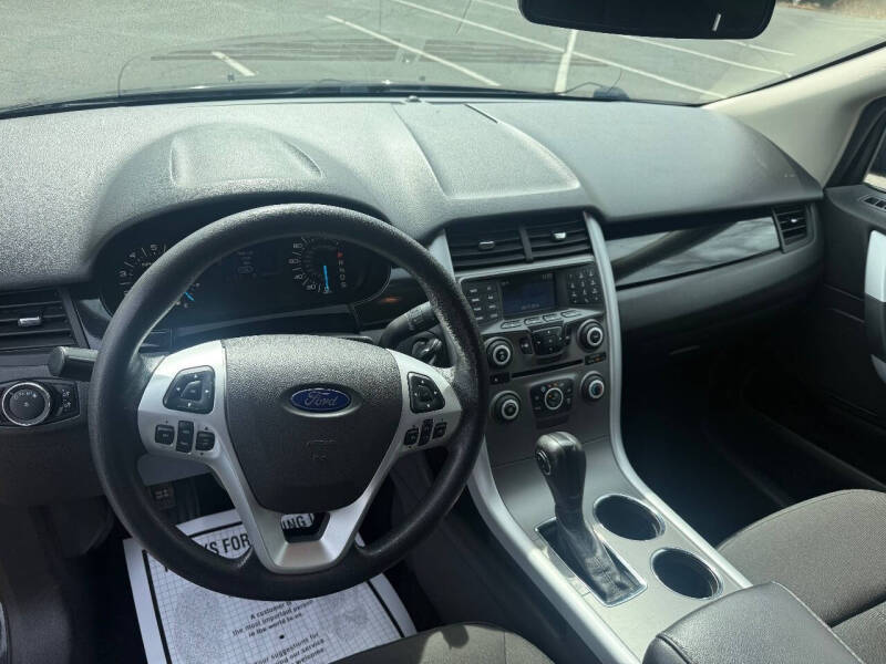 2014 Ford Edge SE
