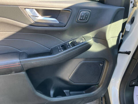 2023 Ford Escape ST-Line Elite