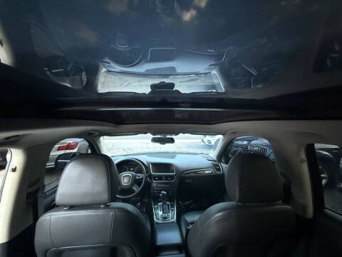 2011 Audi Q5 2.0T quattro Premium Plus