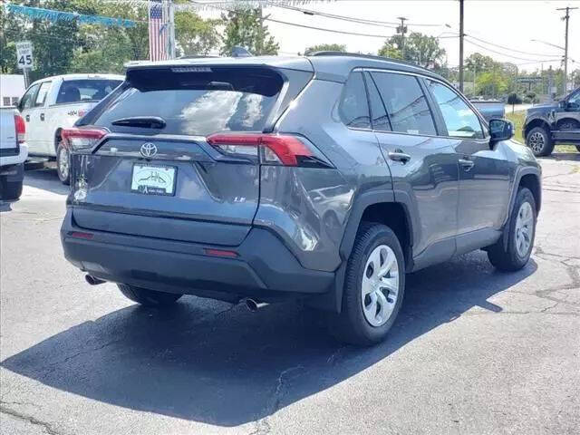 2020 Toyota RAV4 LE
