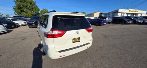 2015 Toyota Sienna XLE 8-Passenger