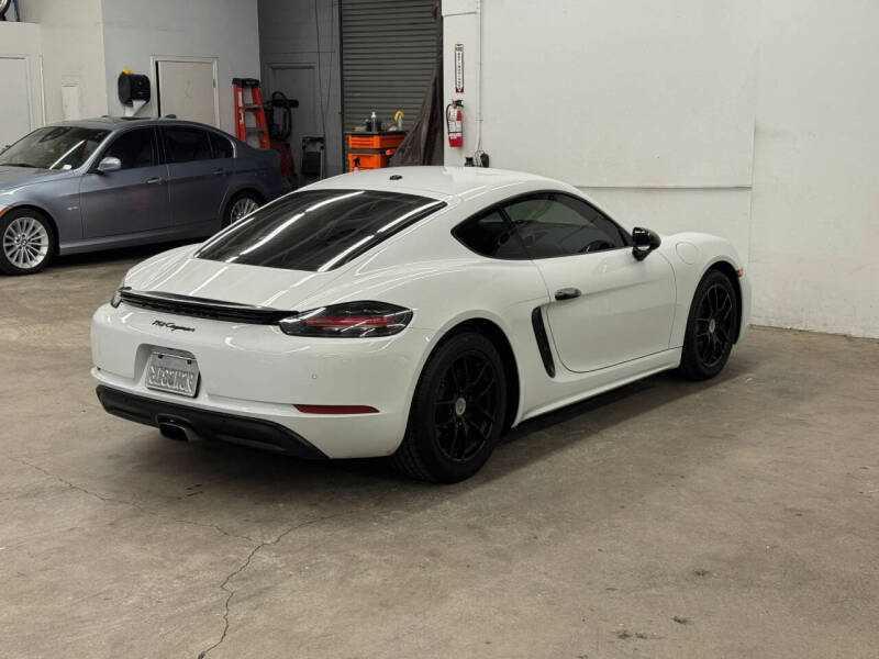 2018 Porsche 718 Cayman