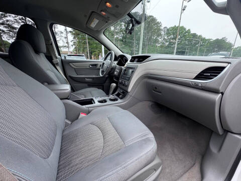 2017 Chevrolet Traverse LS